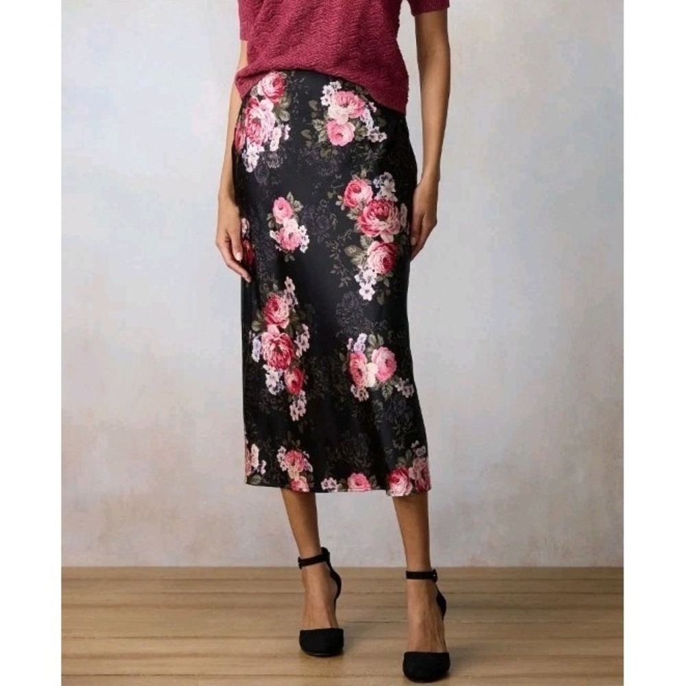 LC Lauren Conrad Floral Midi Slip Skirt XS Black Pink Rose Satin A Line Elastic